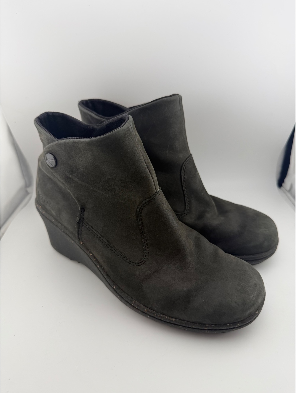 Keen Akita Wedge Ankle Boots, Pull On